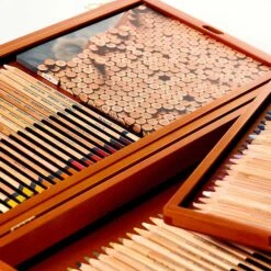 Derwent Lightfast Wooden Box Set Of 100 -Painting Supplies 2305693 Derwent Lightfast 100 Wooden Box Technical 3