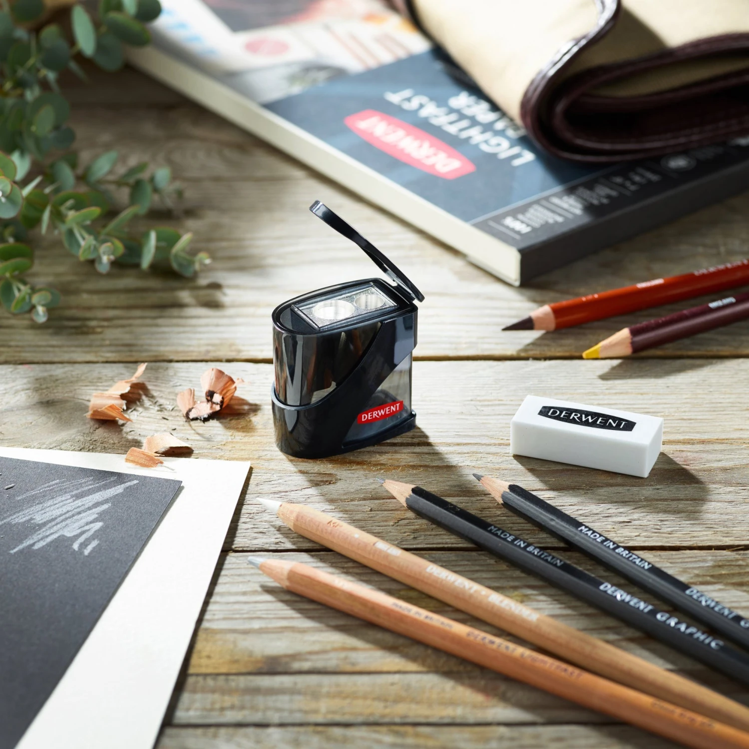 Derwent Twin Hole Sharpener 6 Derwent Twin Hole Sharpener - Image 4