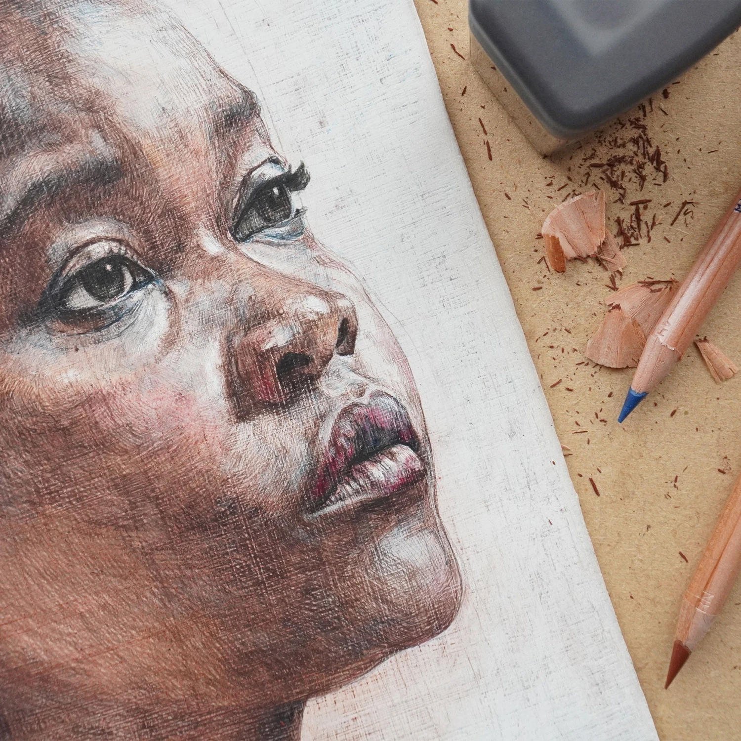 Derwent Lightfast Pencils - Metal Tins 13 Derwent Lightfast Pencils - Metal Tins - Image 11