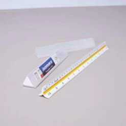 ARTdiscount Triangular Scale Ruler - Metric - No.2